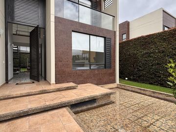 place photo 75