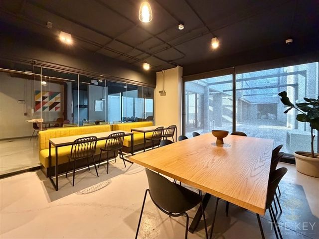 place photo 36
