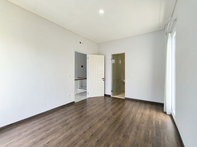 place photo 52