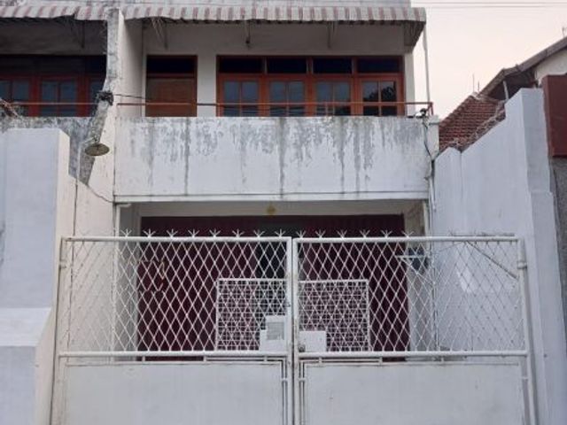 Dijual Cepat Rumah 2 Lantai di Gembong Tebasan, Surabaya