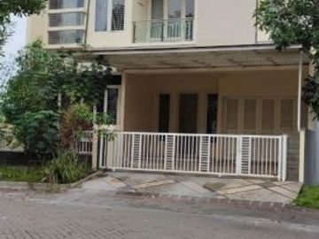 Rumah San Diego Pakuwon City, Semi Furnish