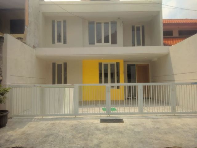 Rumah Dijual Baratajaya Surabaya KT