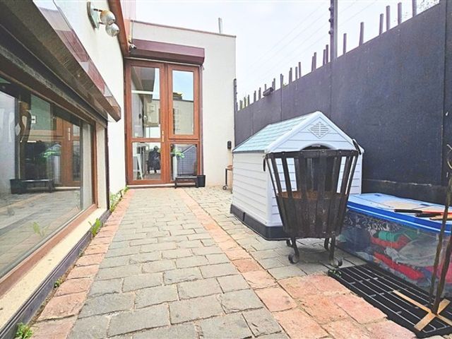 place photo 23