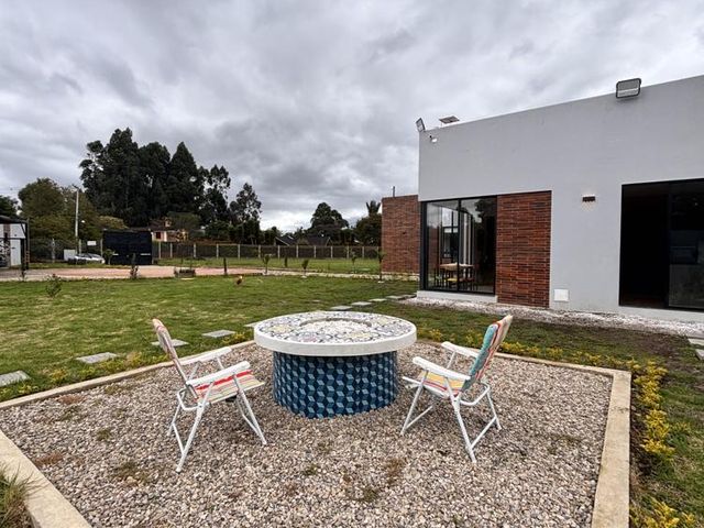 place photo 66