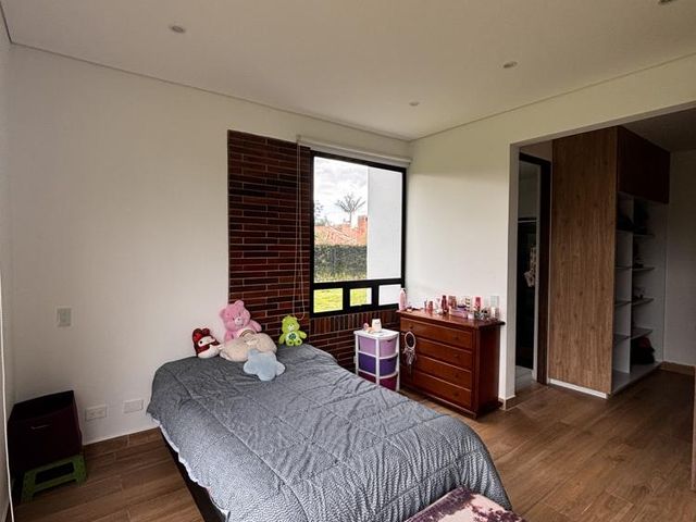 place photo 48