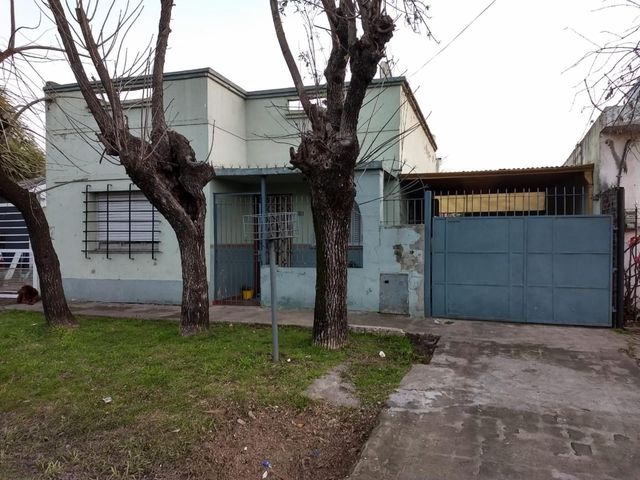 Varela Ideal Reciclar Buena Ubicación y Terreno