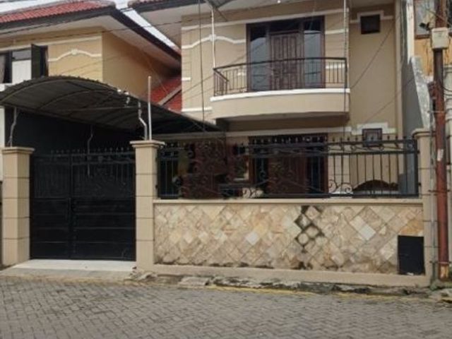 Rumah di Lebak Indah Regency
