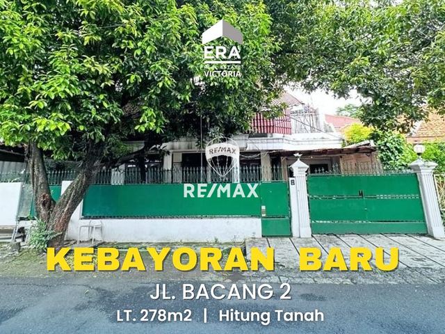 DIJUAL RUMAH HITUNG TANAH DAERAH STRATEGIS DI KEBAYORAN BARU JAKARTA SELATAN