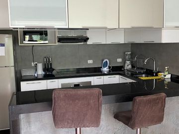 MIRAFLORES, MODERNO DPTO A 1 CDRA  OVALO GUTIERREZ 1 DORM.