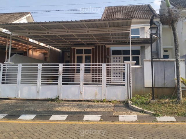 Rumah Bagus Minimalis Modern Villa Bukit Tidar Malang GMK04237
