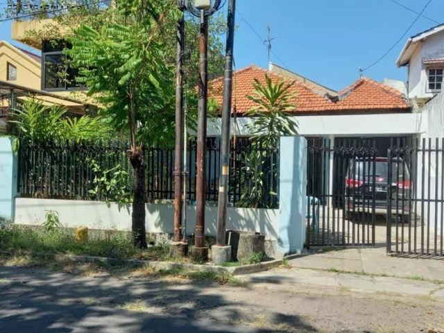 Rumah di Ngagel Tama, Siap Huni, Bebas Banjir