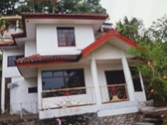 Dijual Vila 2 Lantai Tretes