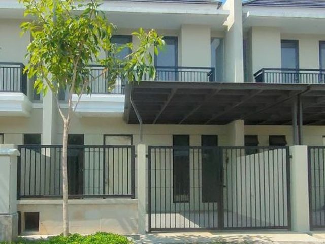 Rumah Cantik Minimalis Kondisi Baru Row Jalan Super Lega
