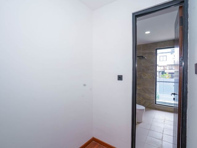 place photo 64