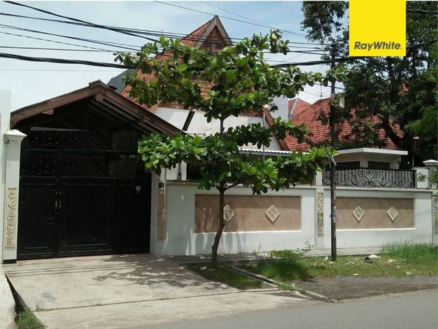 Rumah Dijual di Jl Trengganu, Perak, Surabaya