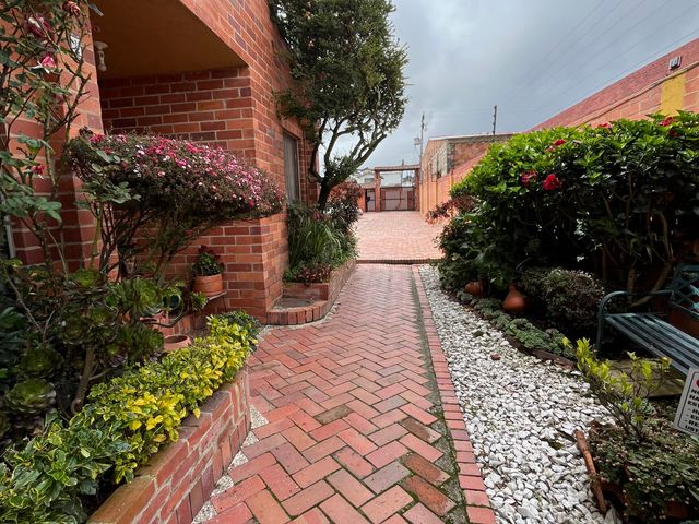 place photo 19