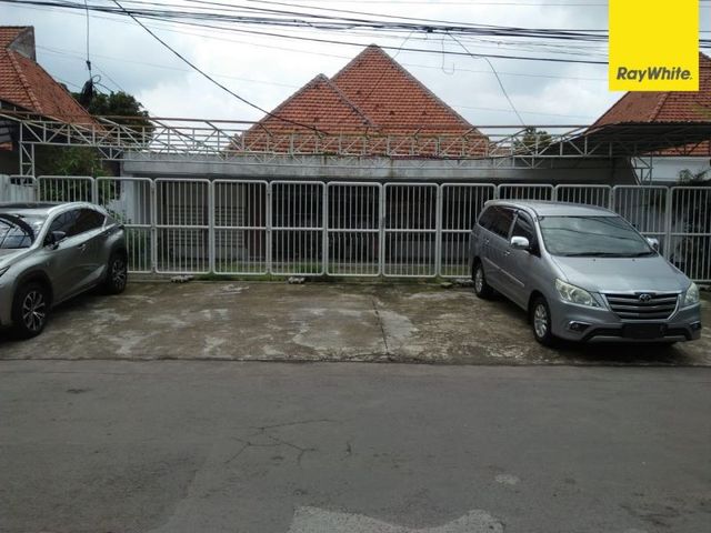 Disewakan Rumah Oper Kontrak Rumah Usaha Di Jl. Flores, Ngagel SBY
