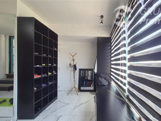 place photo 49
