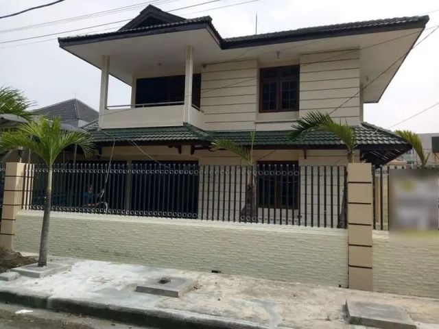 Dijual Rumah 2 Lantai Siap Huni Pondok Candra Sidoarjo