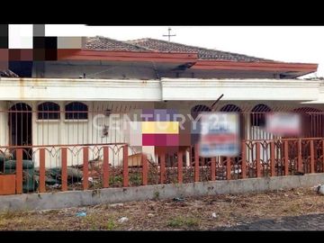 Rumah Hitung Tanah Di Citarum Tengah Kota