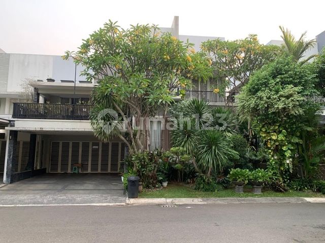 Rumah Terawat di Kebayoran Height Bintaro Sektor 7