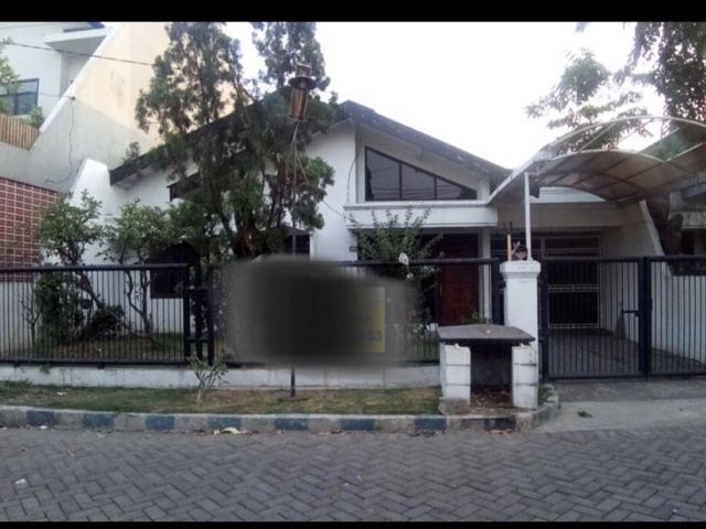 Rumah istimewa di pokcan Surabaya