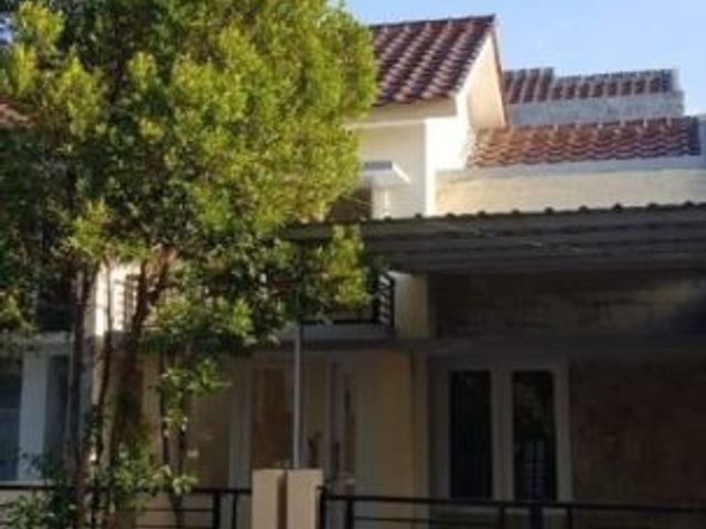 Rumah Greenlake Residence Row jalan 2mobil