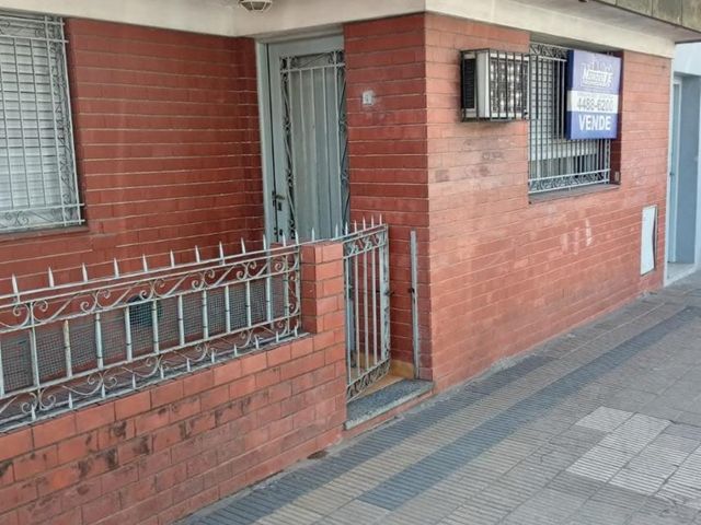 Casa se 4 amb. cerca de Gral Paz