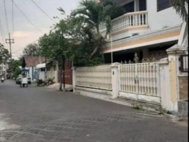 Dijual rumah jalan Rangkah Surabaya*