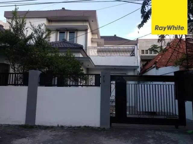 Rumah Dijual 2 Lantai Lokasi di Jl. Jakarta, Perak Utara Surabaya