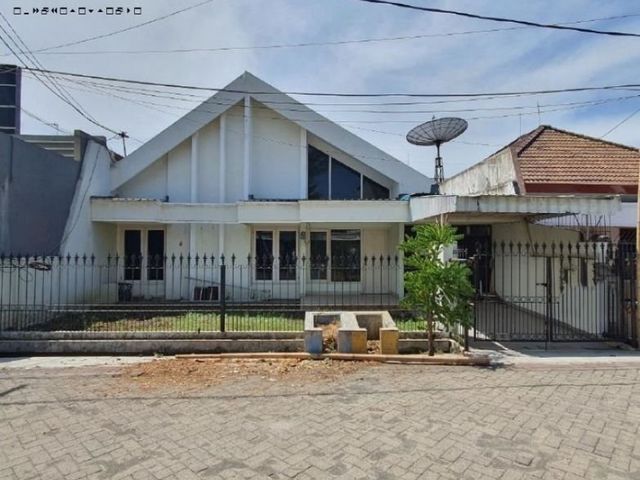 Rumah STRATEGIS Manyar Kertoadi