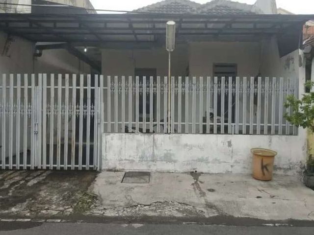 Di jual rumah pakis tirtosari surabaya