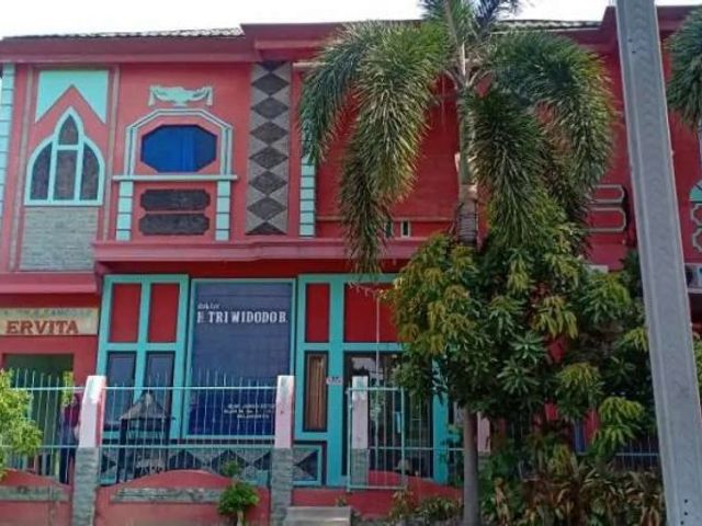 Rumah 2 Lantai di Perum jabon Estate Mojokerto