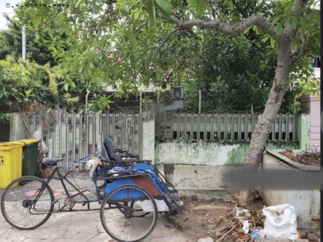 Rumah hitung tanah WR Supratman di pusat kota surabaya