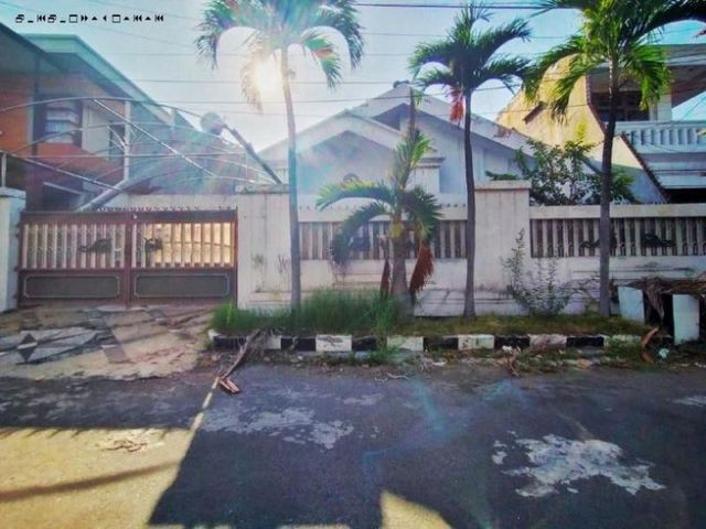 Rumah Dharmahusada Indah Tengah ROW JALAN 3 MBL
