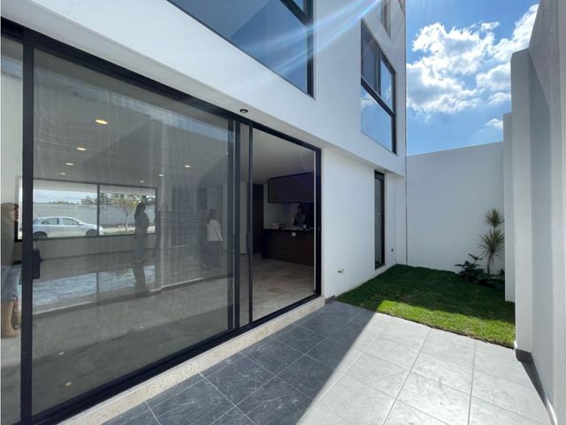 place photo 18
