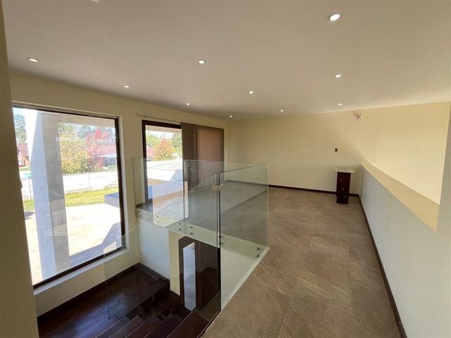 place photo 54
