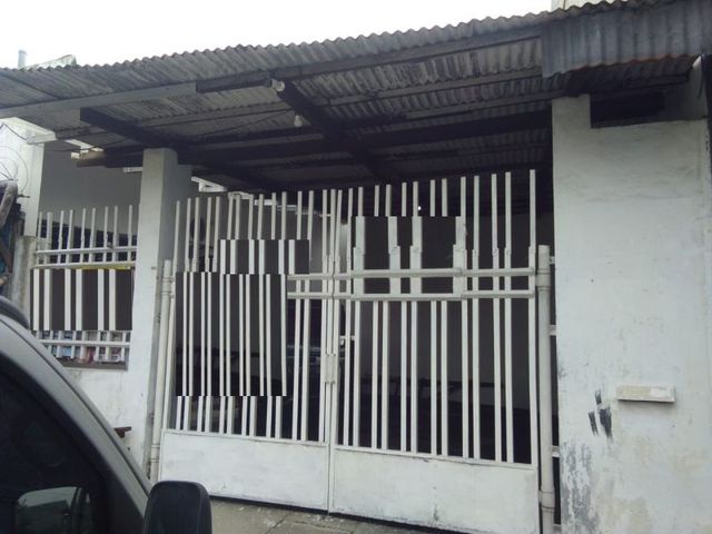 Rumah disewakan Darmo indah timur surabaya