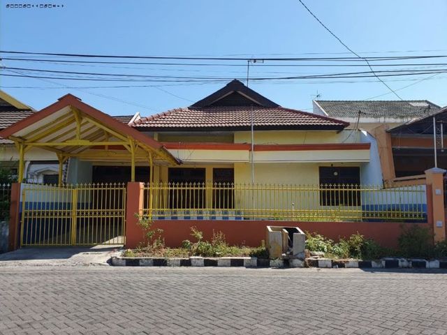 Rumah Manyar Jaya Strategis Row 3 mobil