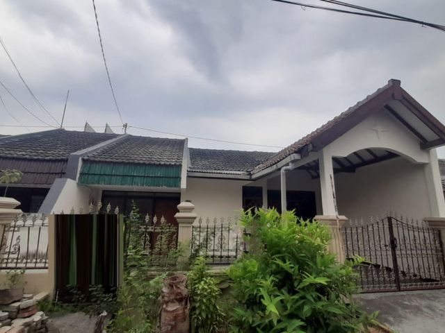 Rumah Disewakan Wisma Lisah Kulon Surabaya KT