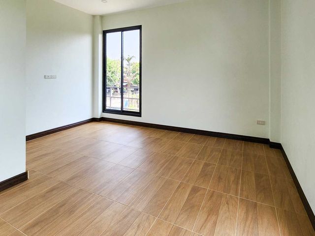 place photo 51