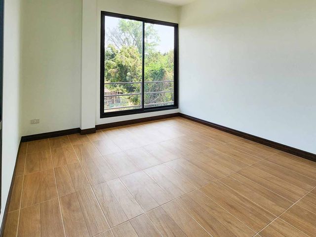 place photo 56