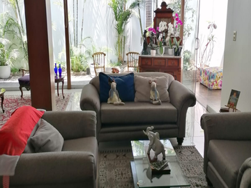 VENTA DE CASA EN SURCO - MODERNA