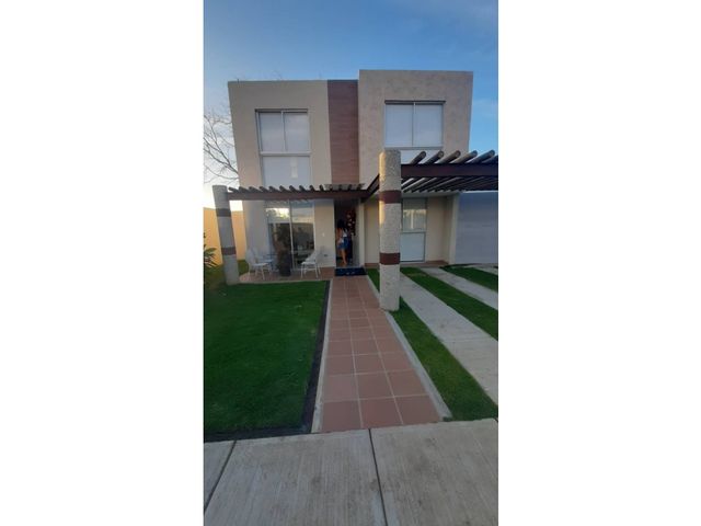 SEGRERA MUTIS VENDE CASA EN ZONA NORTE