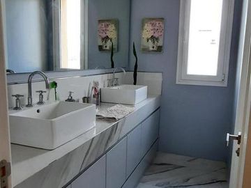 place photo 122