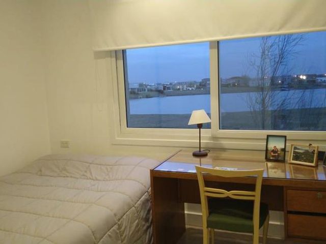 place photo 103