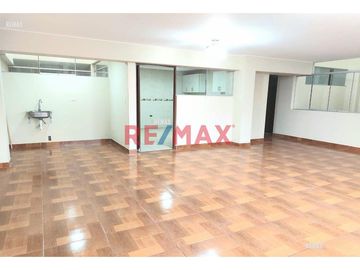 Alquiler Gran  Departamento En La Molina - Urb. Residencial Monterrio - 3Er Piso