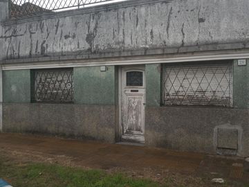 Venta de casa a refaccionar