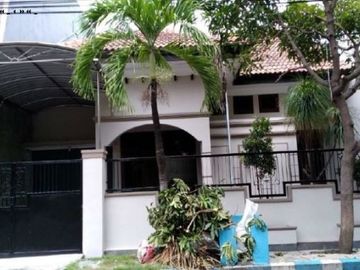 Rumah Manyar Siap Huni