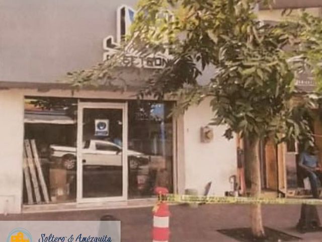 VENTA LOCAL COMERCIAL / CRISTOBAL COLON, CENTRO 1ER CUADRO / CULIACÁN